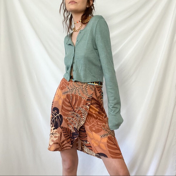 NWT FARM RIO SKIRT - Picture 3 of 5